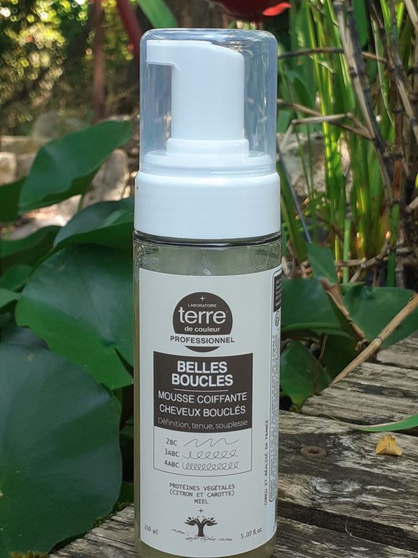 Mousse Belles boucles Terre de couleur