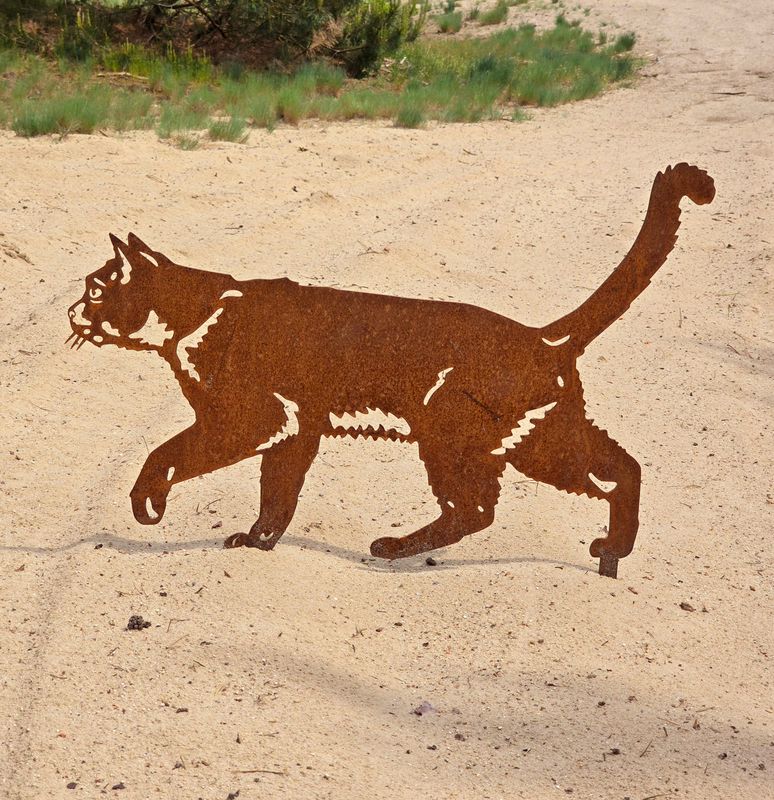 Katze aus Cortenstahl-Metall