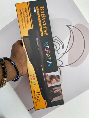 Hair straightener