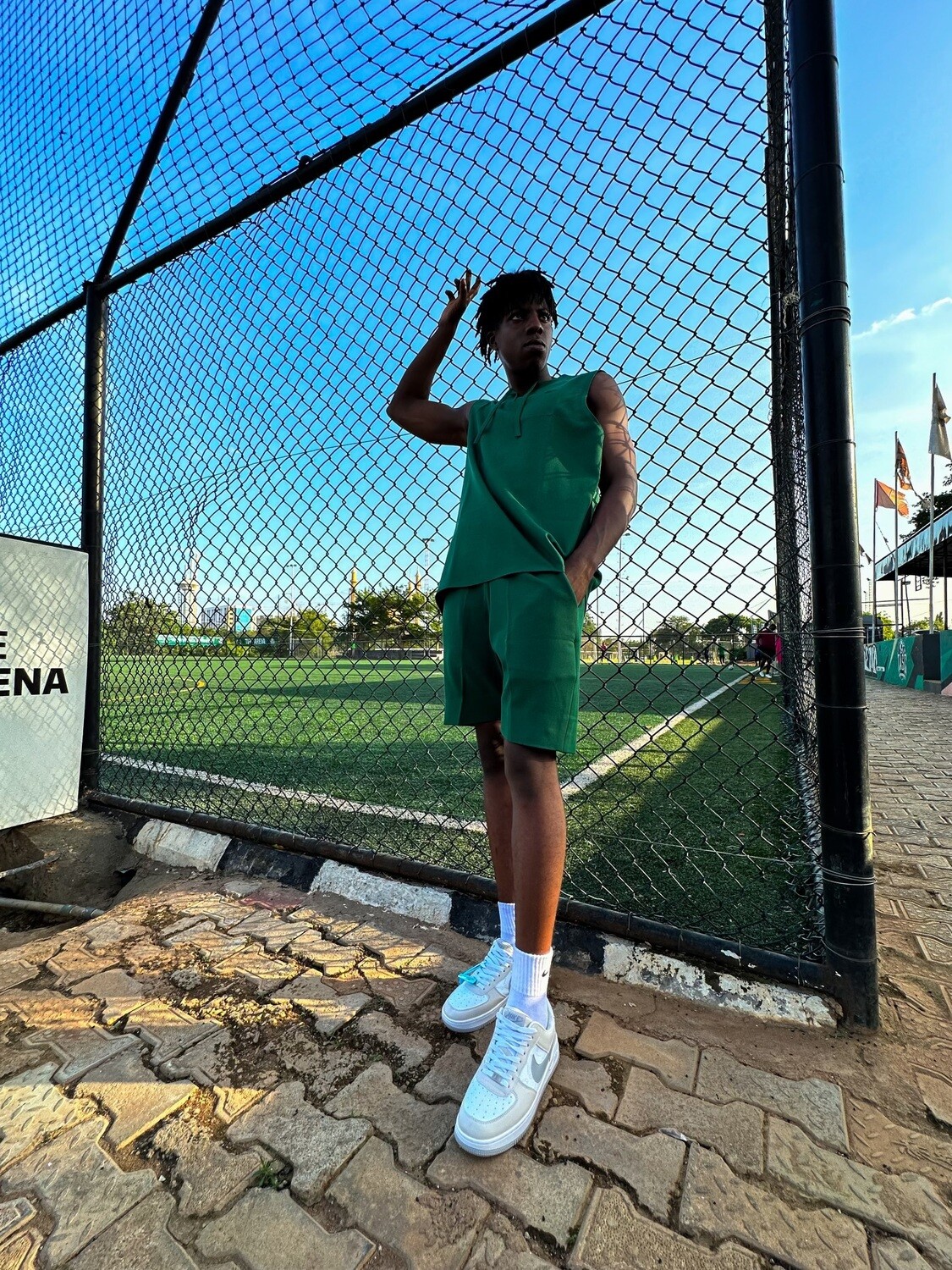 Shirt-Up Sleeveless Gear