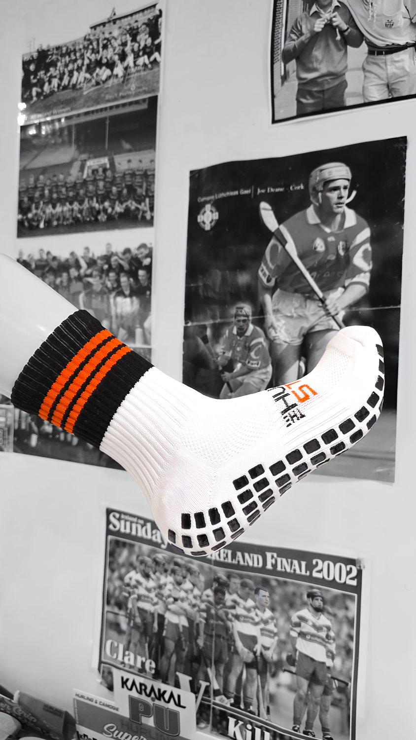 BLACK/Orange - Player Grip Socks