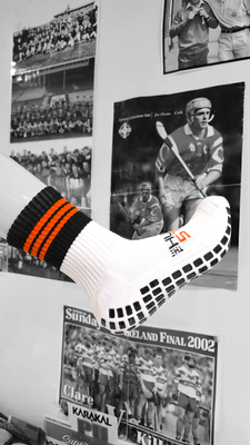 BLACK/Orange - Player Grip Socks