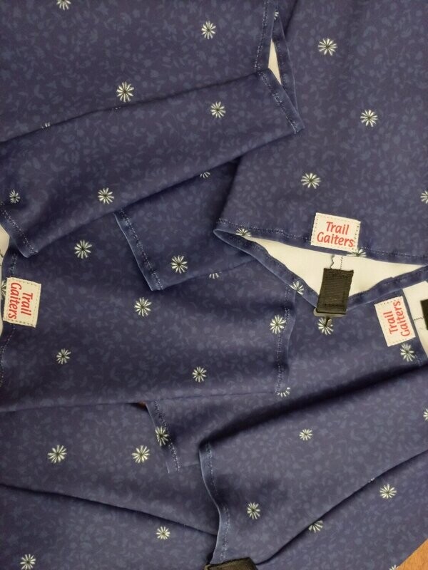 Navy Daisy