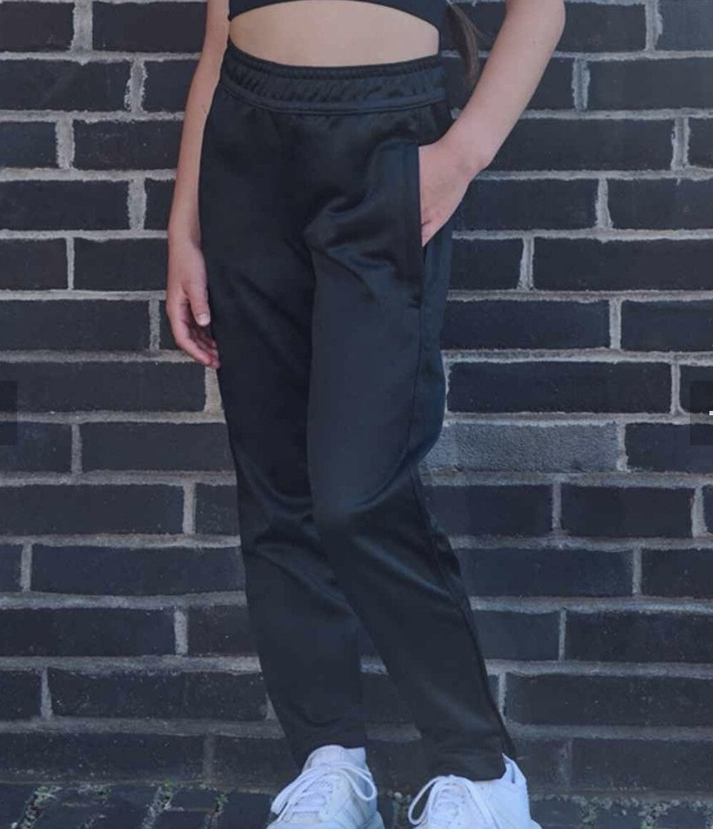 Kids Slim Leg Training Track Pants(5/6yrs)