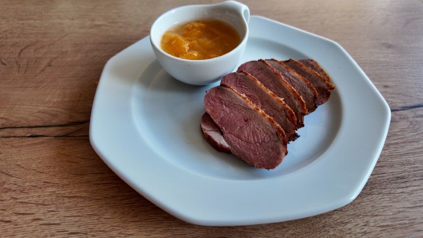 Eendenborstfilet met sinaasappelsaus