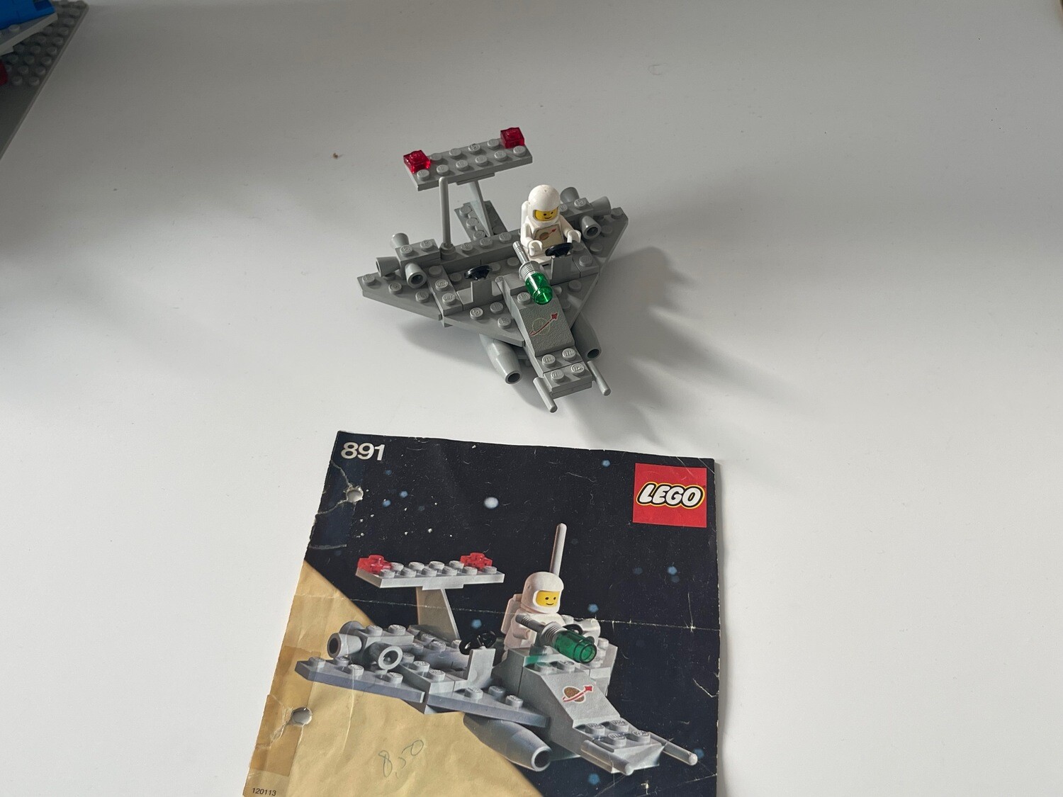 Lego 891 Two - man scooter