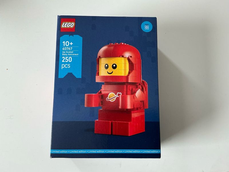 Classic Space 40767 Up - scaled Baby Space Astronaut