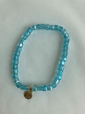 Armband turqoise vierkante kralen