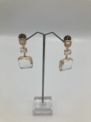 Oorring met transparante glaskristallen en parelmoer