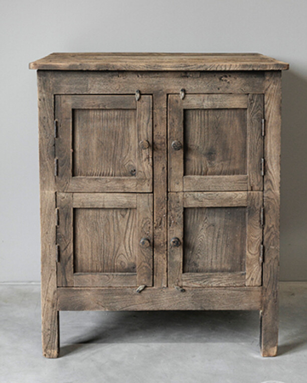 Oud kastje 4 deurs 90x70x55