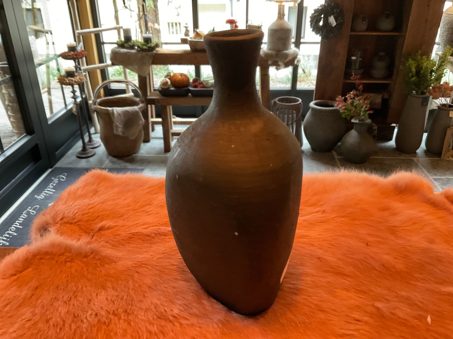 Kleipot 20cm zwart