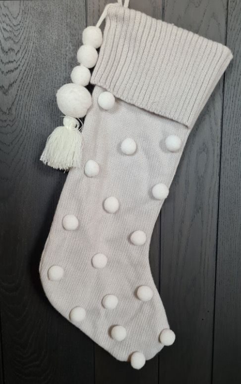Kerstsok grijs met witte stippen -50%