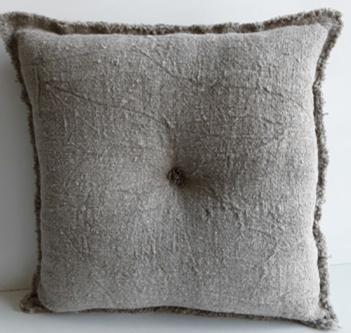 Shabby kussen met knoop