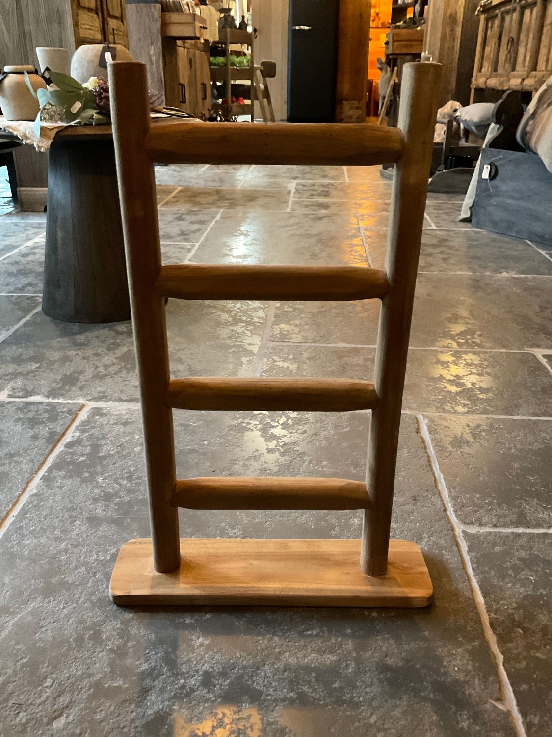 Ladder op voet met 4 treden 57cm hoog