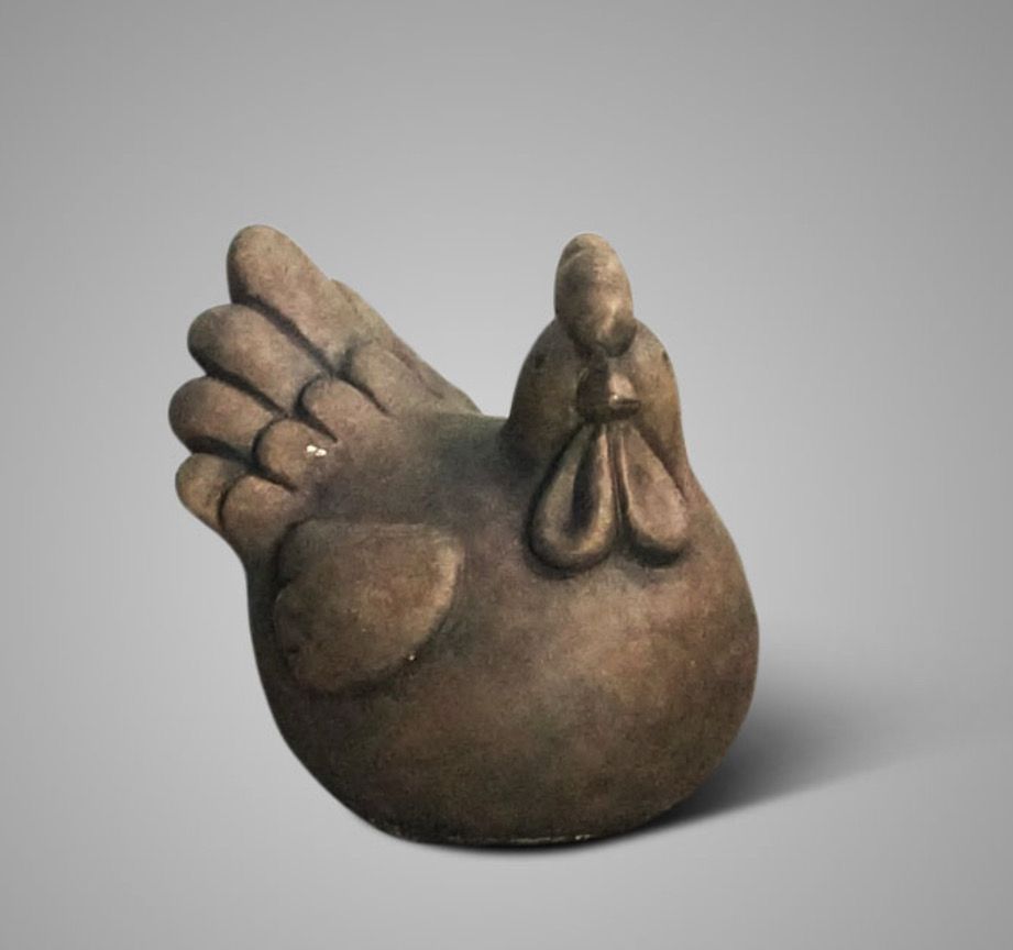 Stenen kip hoogte 15cm