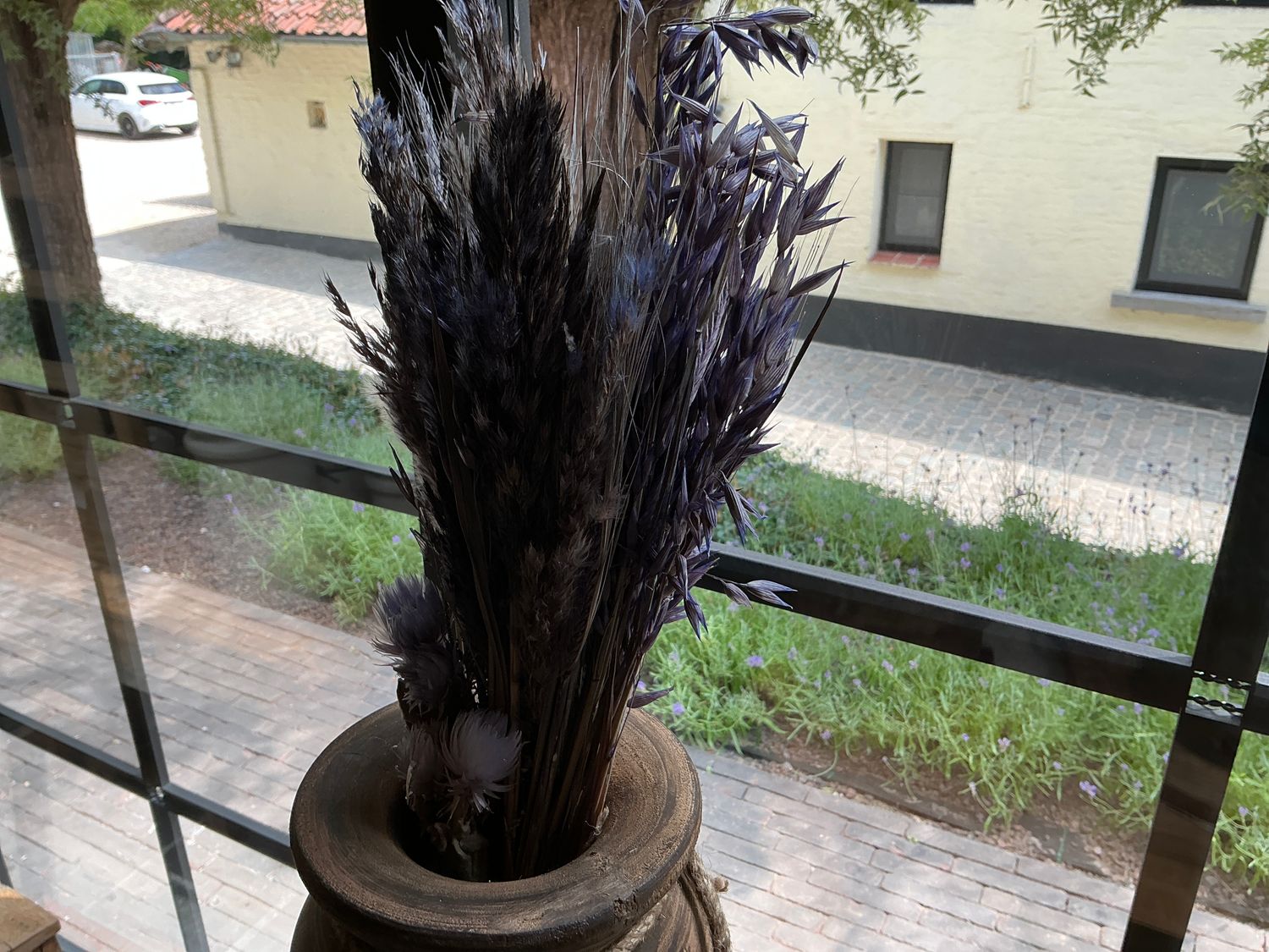 Bundel droogbloemen paars