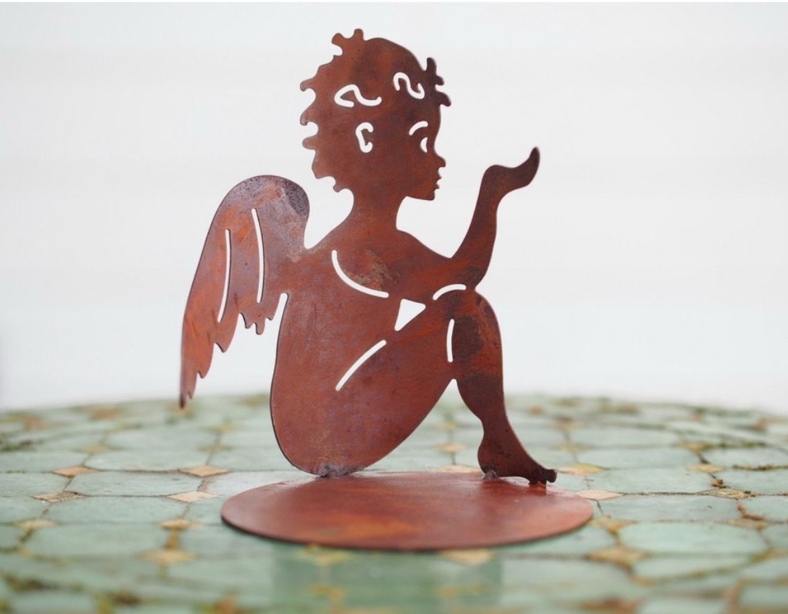 Roeste engel13x14x17cm