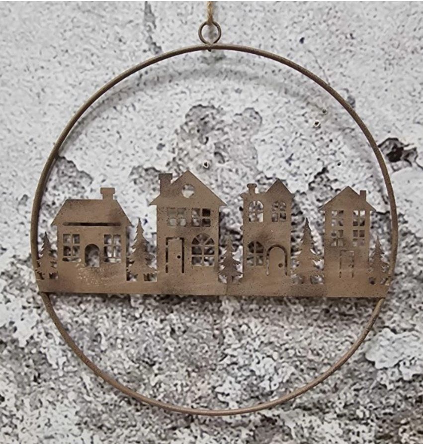 Ring in metaal met huisjes 21cm