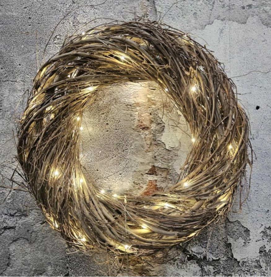 Rotan krans met verlichting 40cm doorsnee