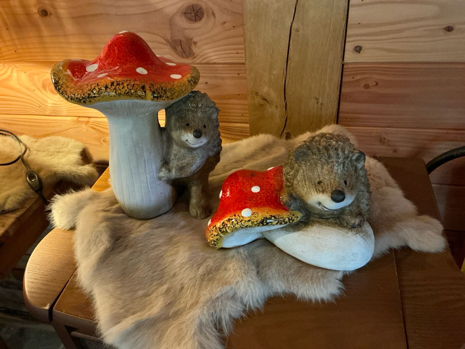 Egel met paddenstoel met rode stippen keuze uit 2 verschillende soorten