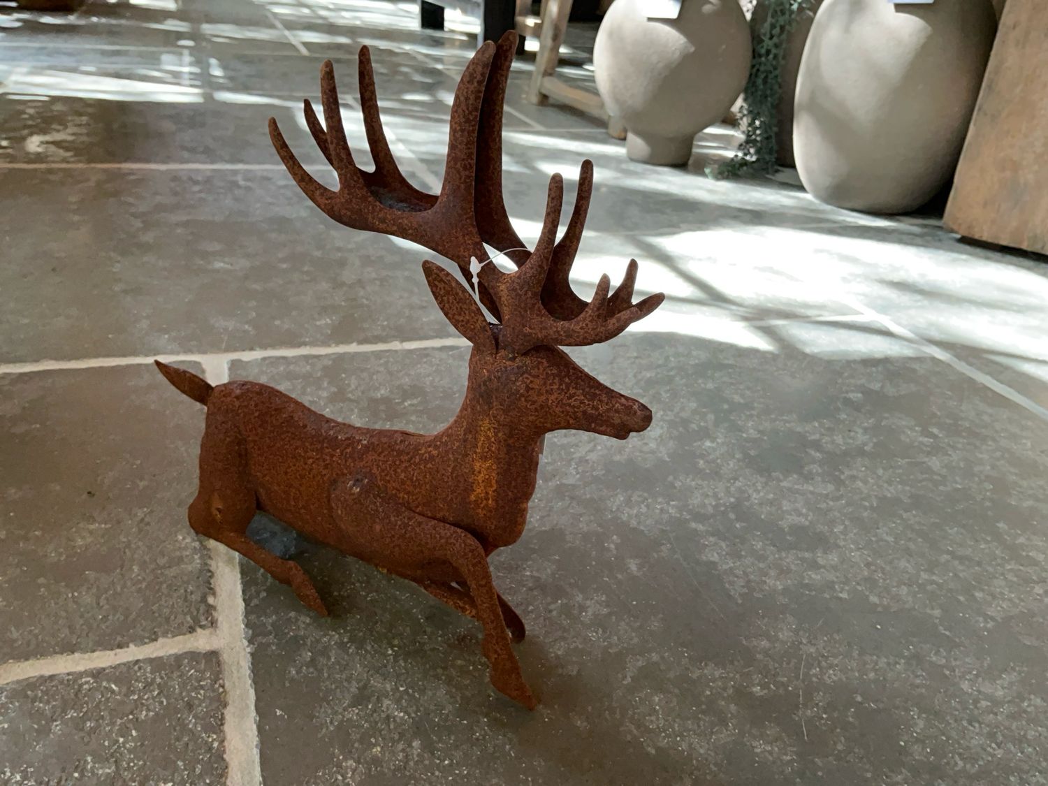 Roest rendier liggend 27x27cm