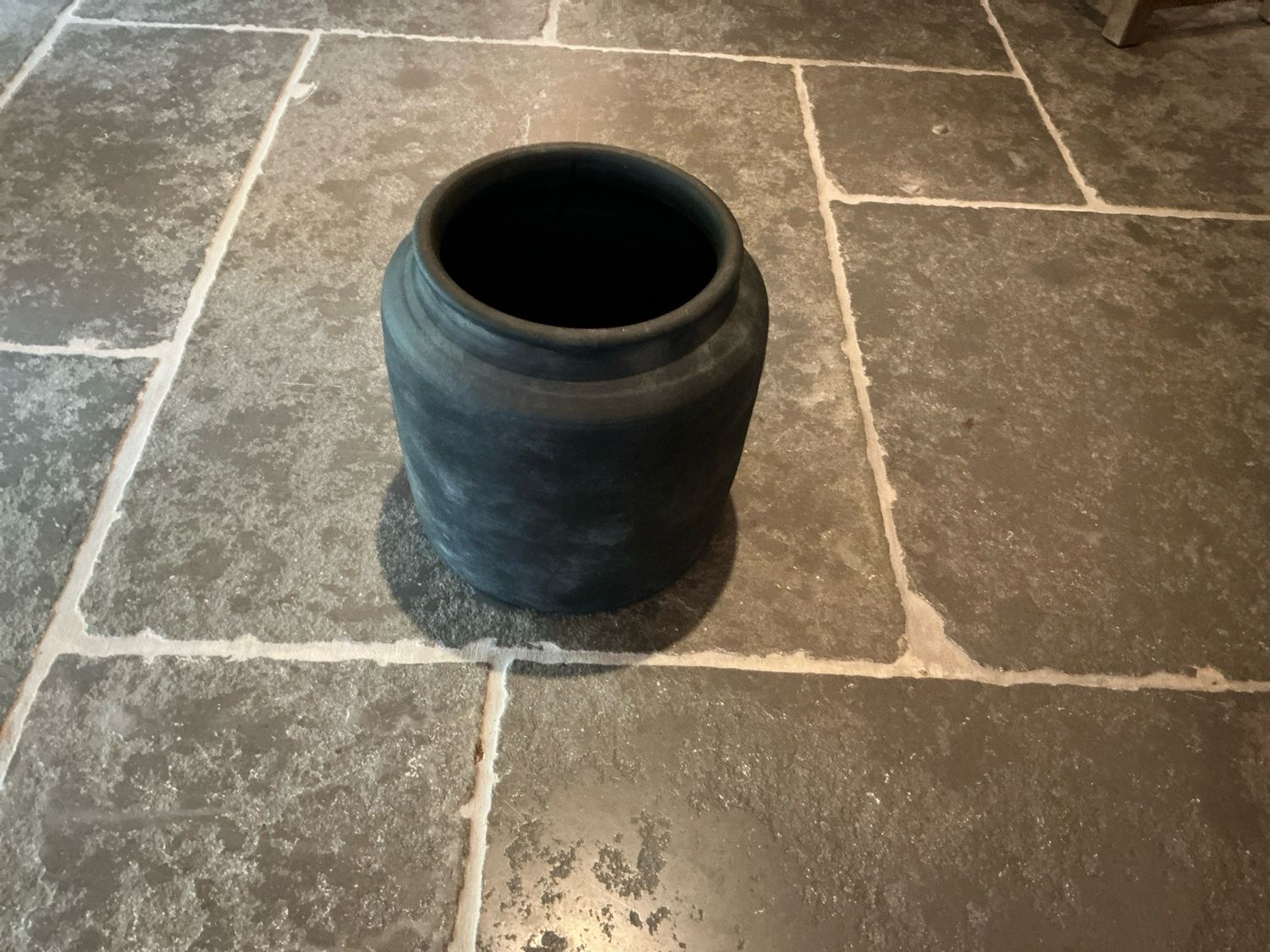 Vaas donker grijs - zwart 18x27cm