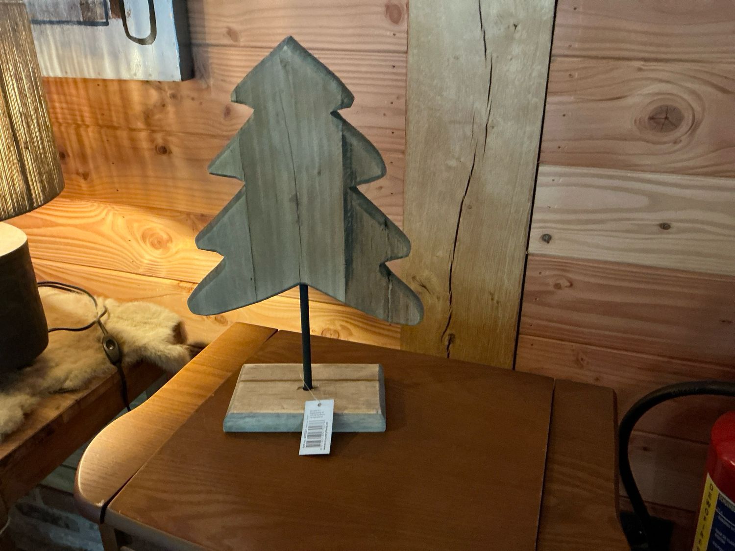 Houten kerstboom op voet 23x36cm