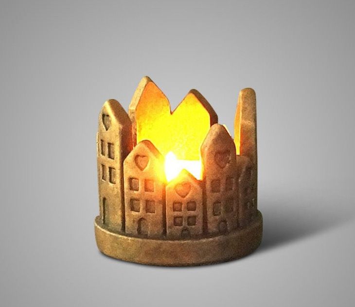 Theelichthouder huisjes in cirkel goud 9x9cm