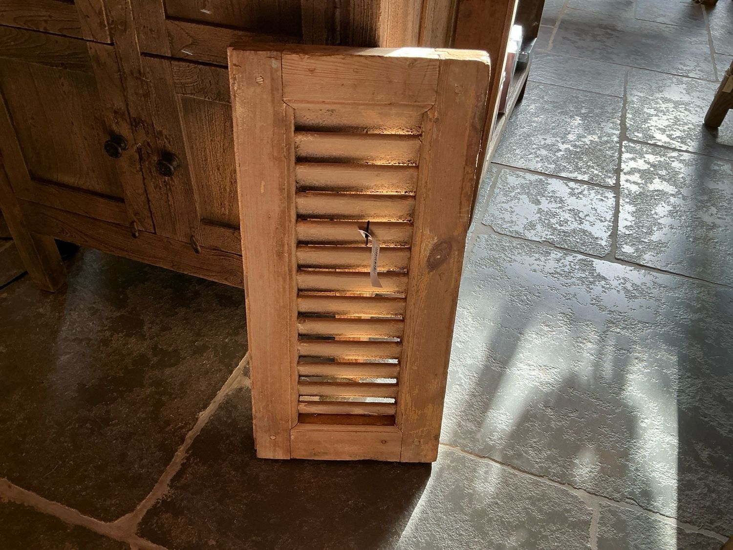 Louvre luikje 59x29 cm