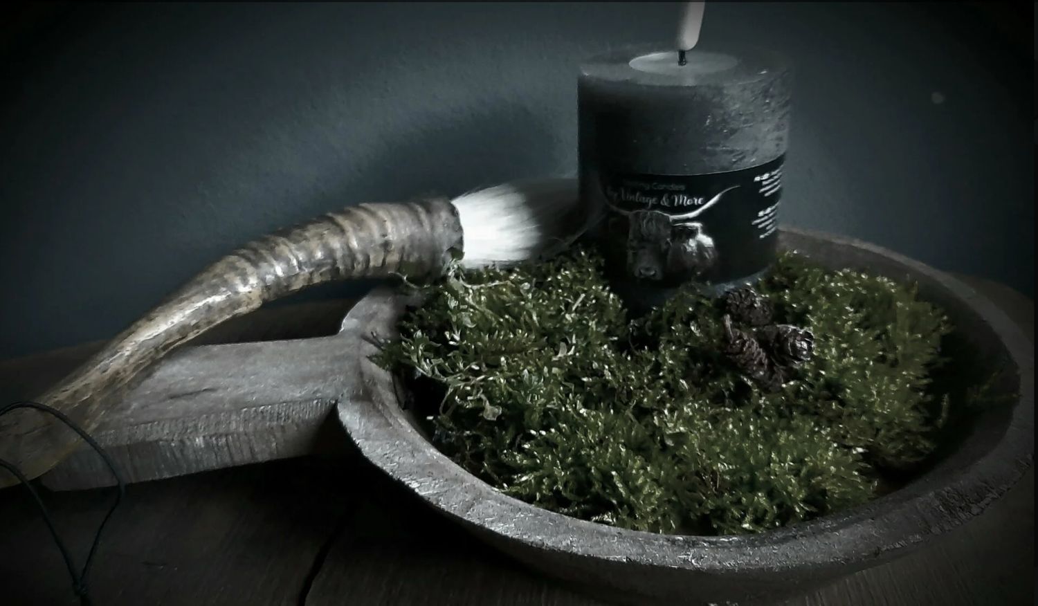 Ronde houten schaal met handvat 22,5cm doorsnee