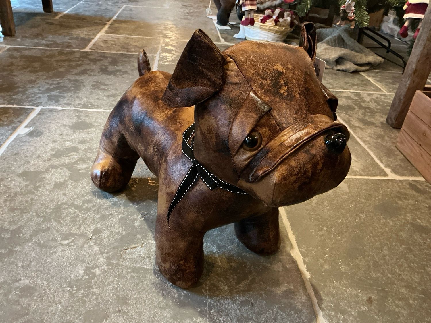 XL English  Bulldog doorstop 35x50cm
