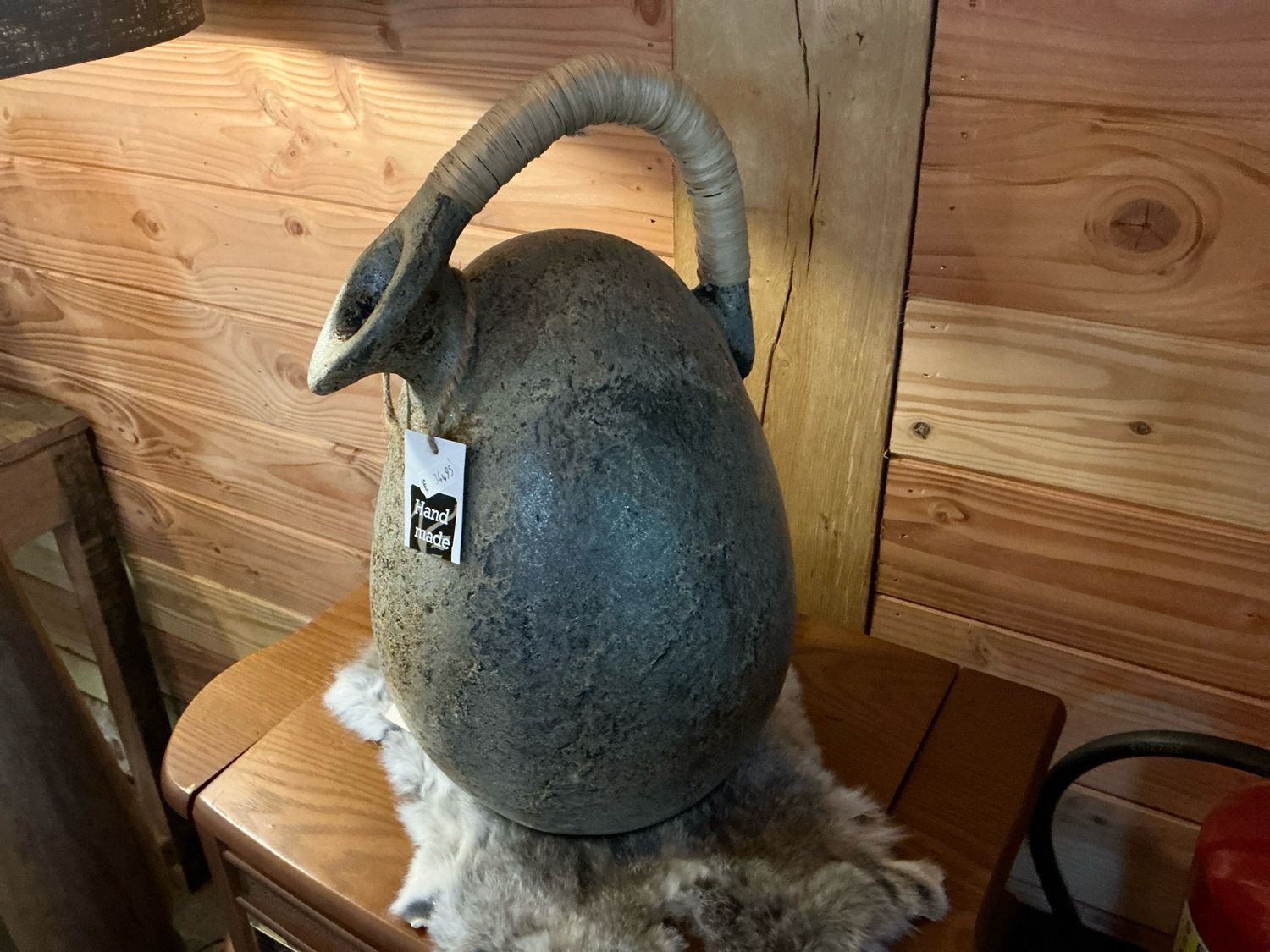 Kruik handgemaakt met oor 20x40cm