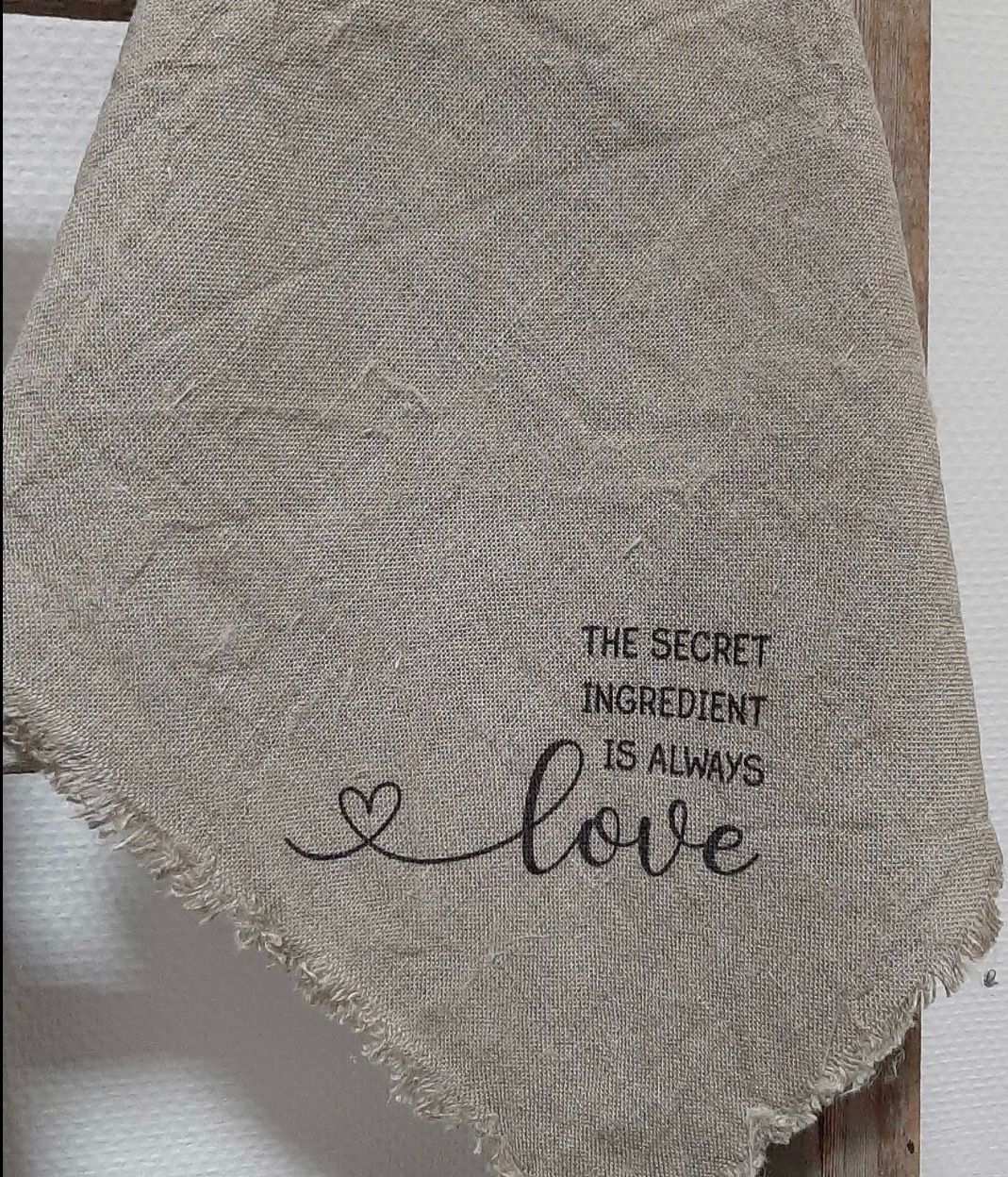 Shabby doek the secret ingrediënt is always love 50x50cm