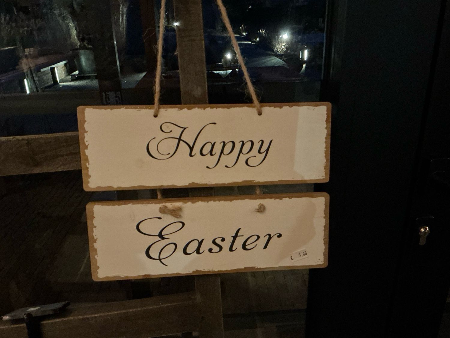 Houten tekstbordje “Happy Easter “