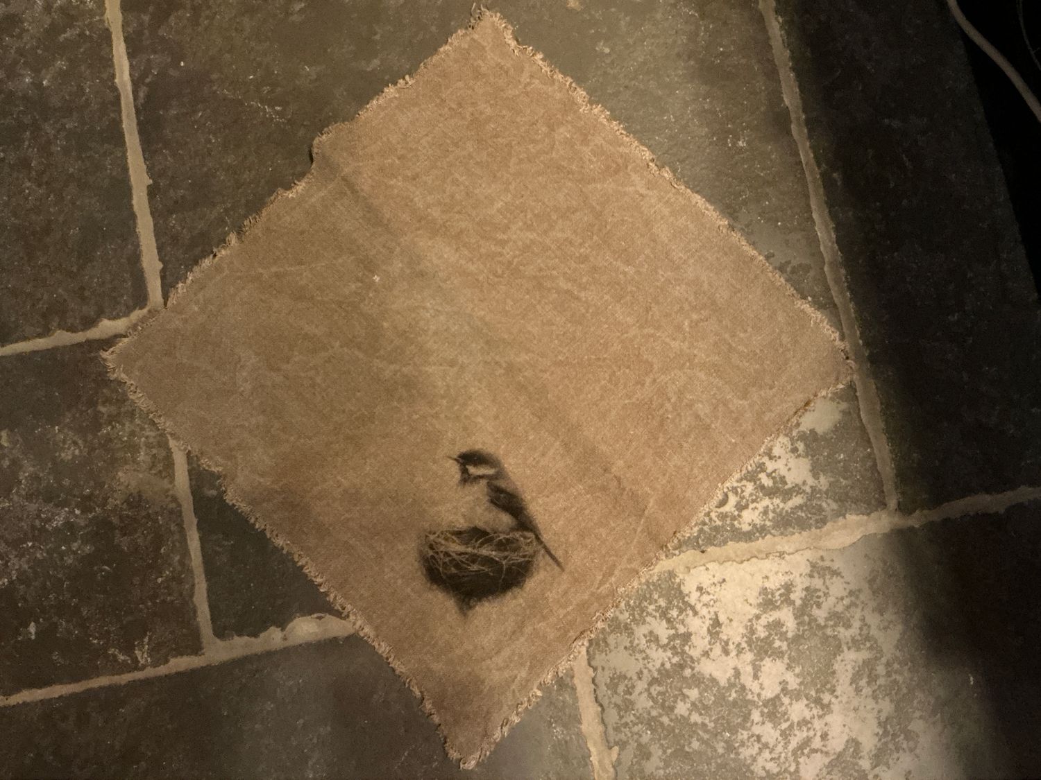 Shabby doek vogel met nestje 50x50cm