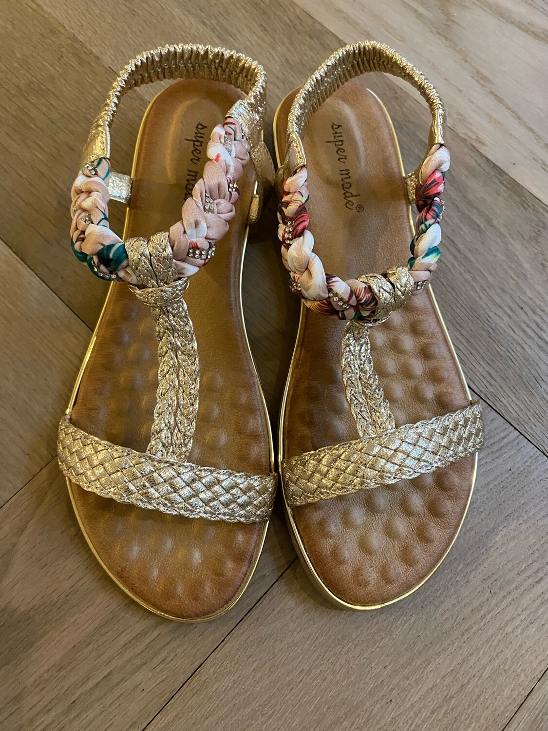 Nieuwe sandalen - maat 39