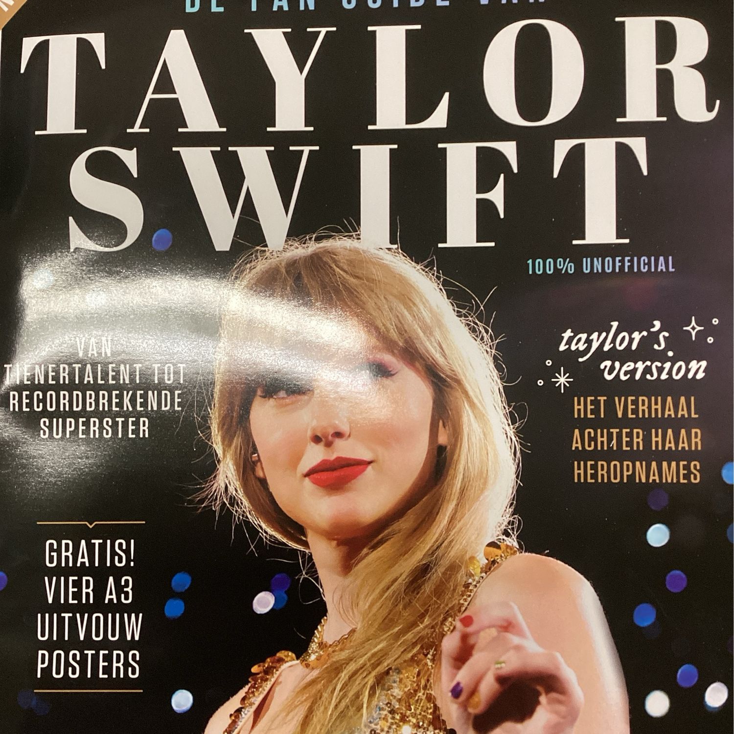 TAYLOR SWIFT FAN GUIDE #02404