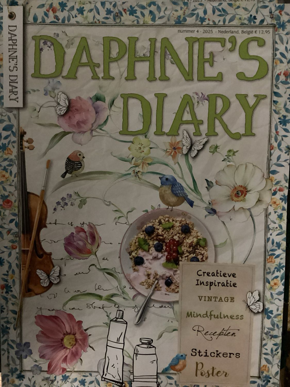 DAPHNE S DIARY NL #4