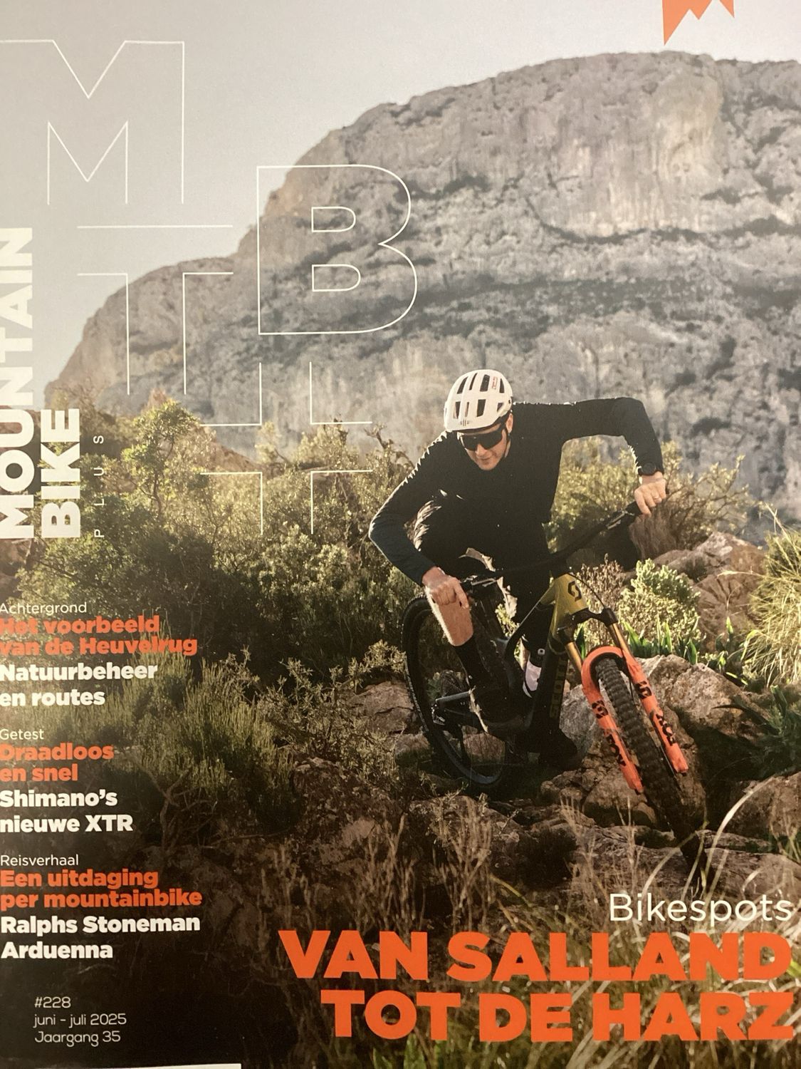MOUNTAIN BIKE PLUS #228