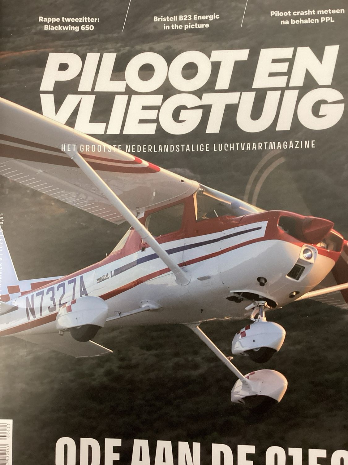 PILOOT &amp; VLIEGTUIG #06/25