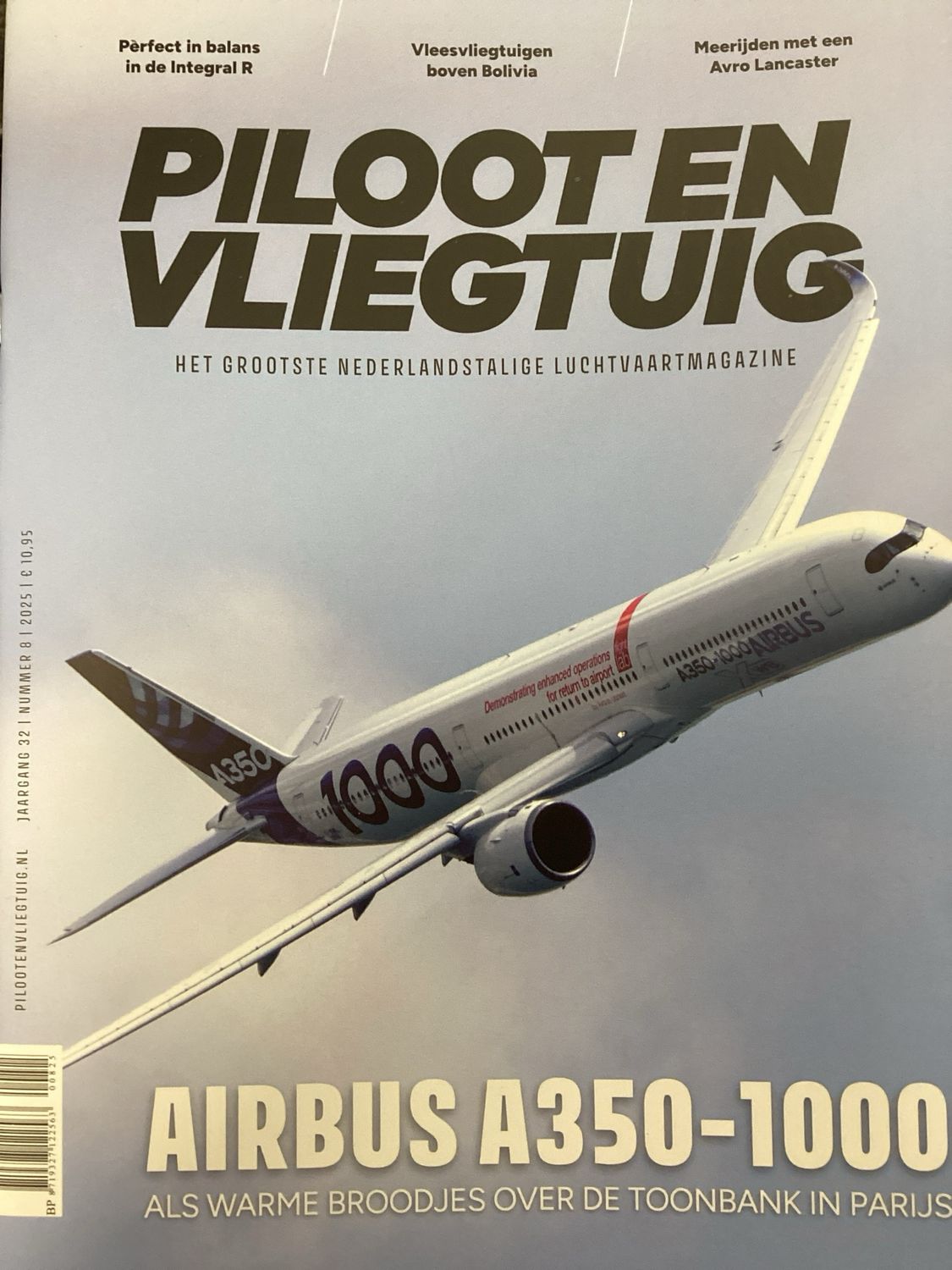 PILOOT &amp; VLIEGTUIG #08/25