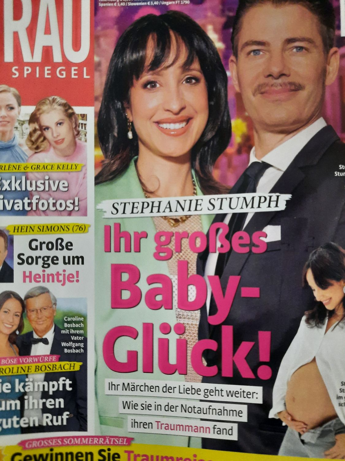 FRAU IM SPIEGEL D #25034