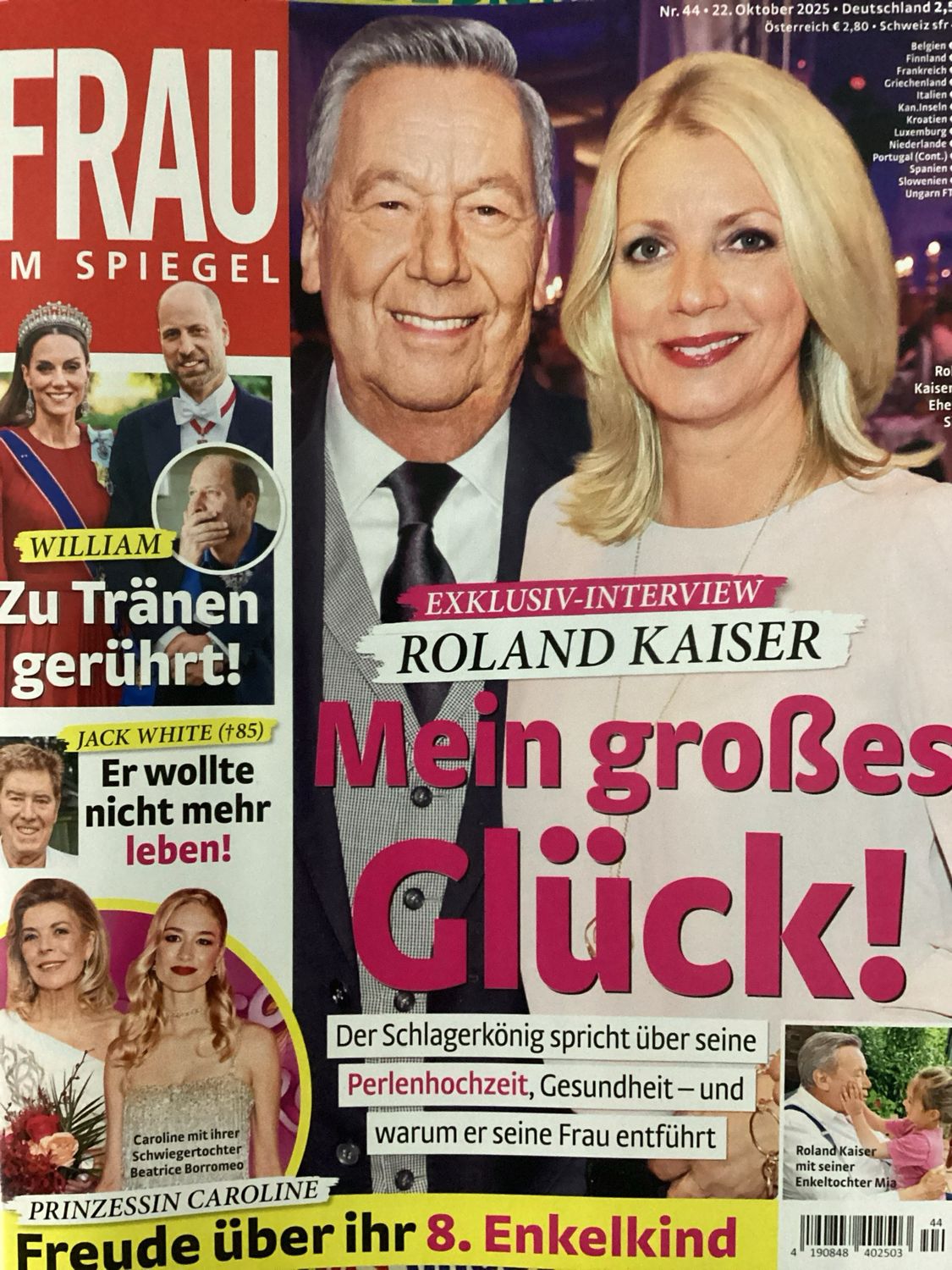 FRAU IM SPIEGEL D #25044