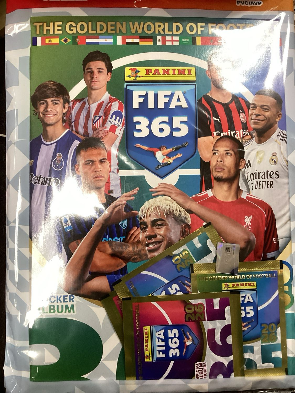 FIFA 365 Stickers 2026 - Starter Pack Panini (1 album + 30 Stickers )