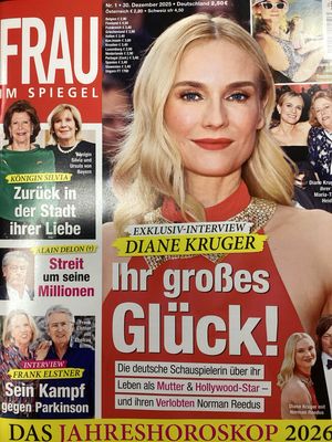 FRAU IM SPIEGEL D #26001