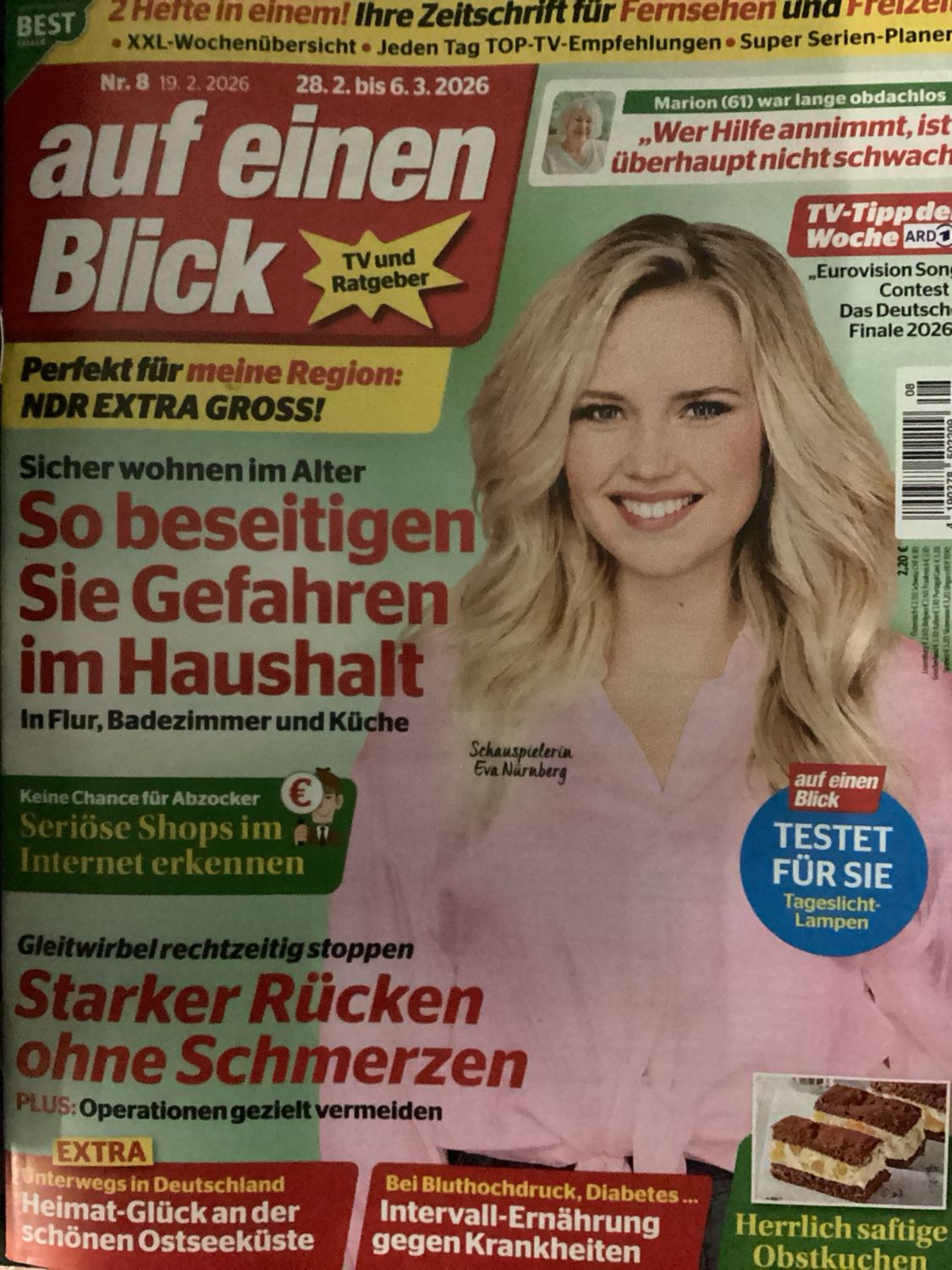 AUF EINEN BLICK #26008