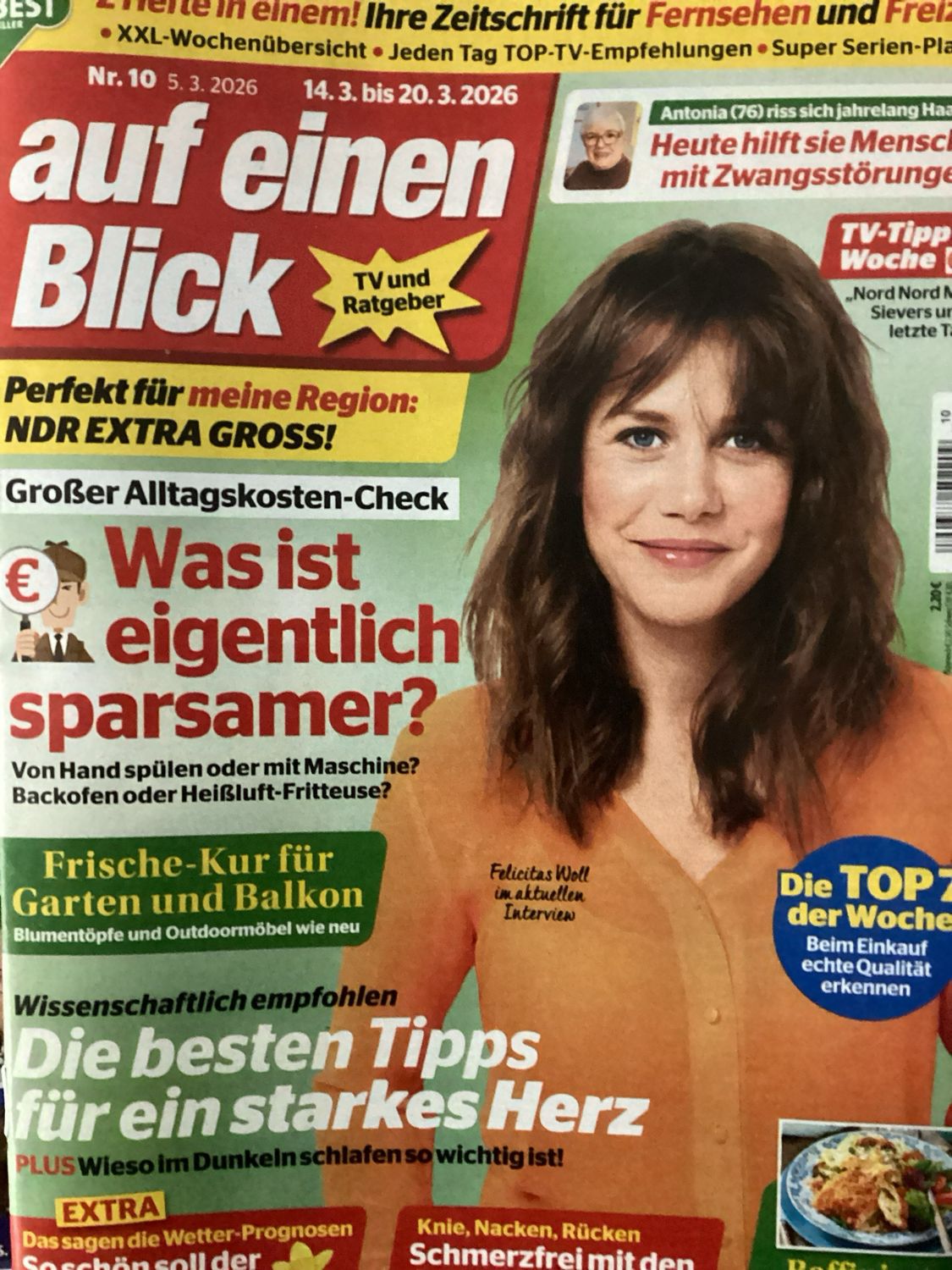 AUF EINEN BLICK #26010