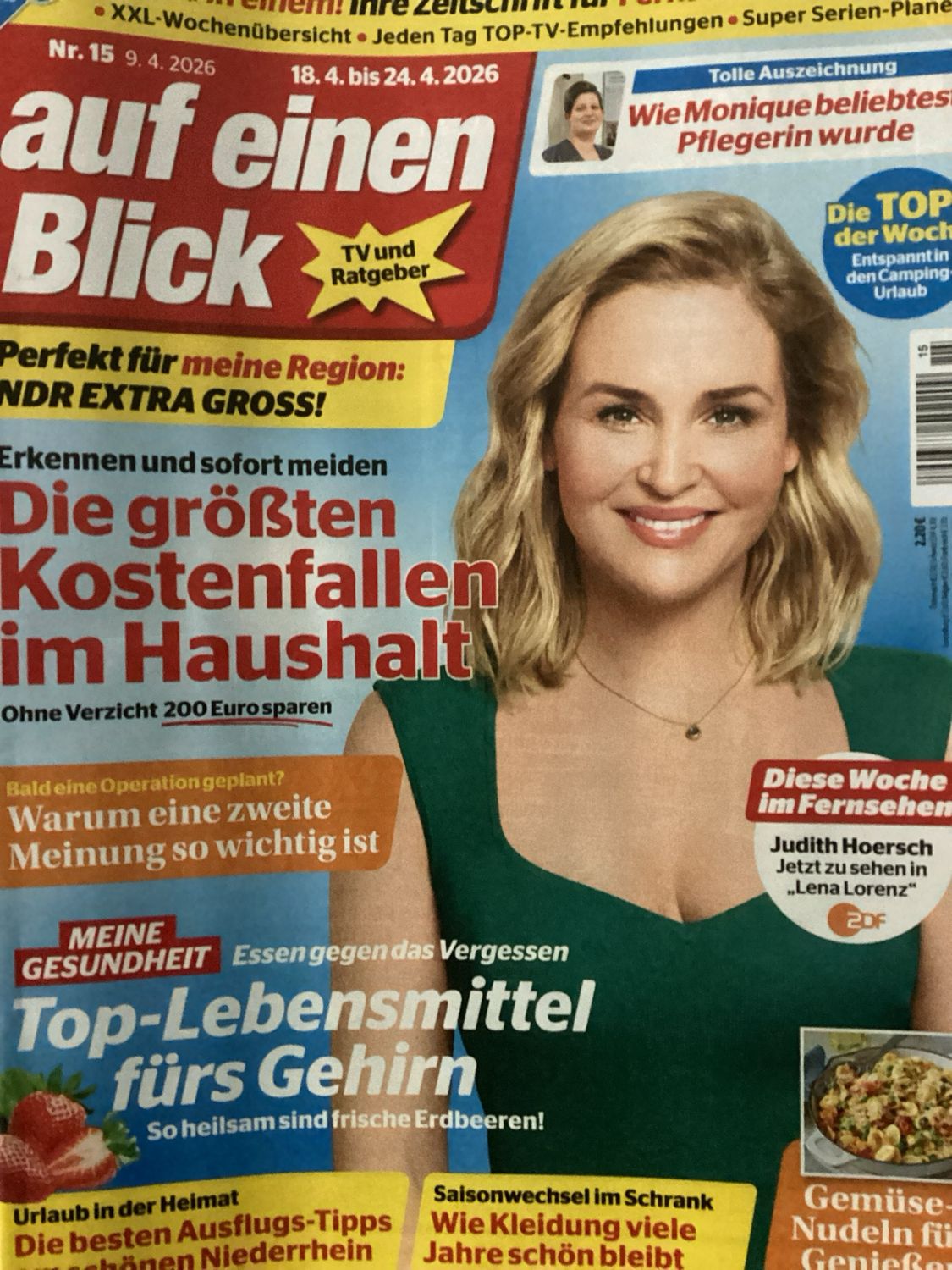 AUF EINEN BLICK #26015