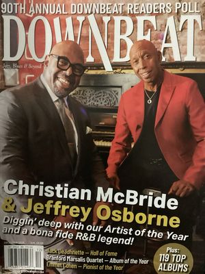 DOWN BEAT #25012