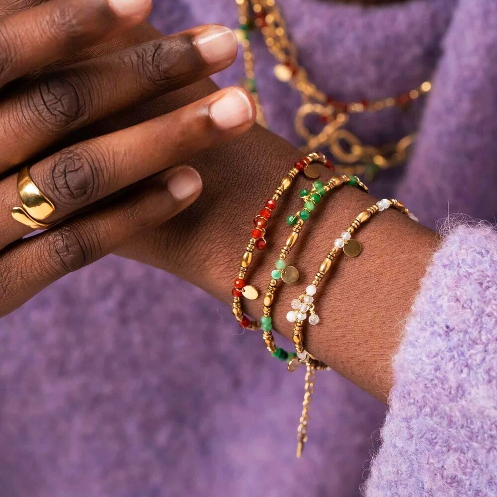 Gouden Kiria armband met parels en natuurstenen